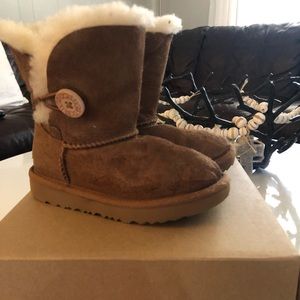 Bailey Button II Ugg Boots